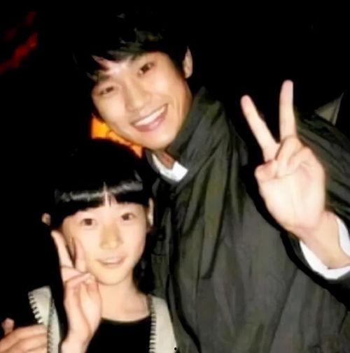 吃瓜娱乐图片头像可爱男,可爱男生吃瓜娱乐头像大揭秘  第2张